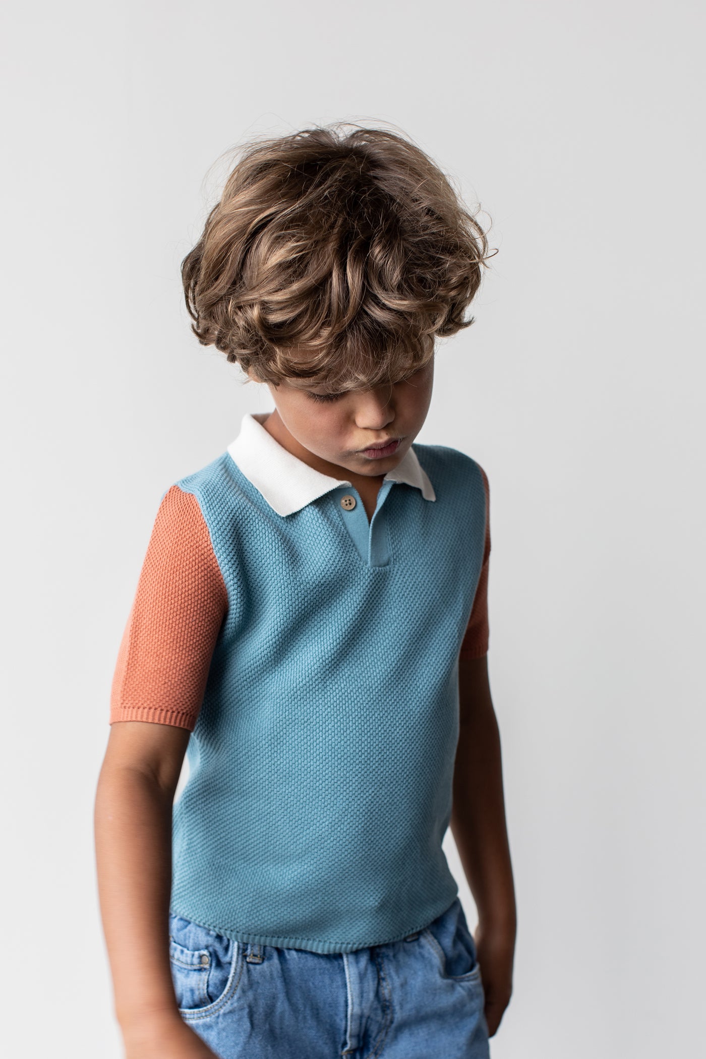 Knitted polo shirt Enzo made of organic cotton. Etrhically crafted in Peru.
